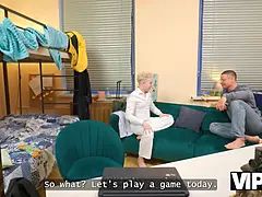 アナル, Hd, 淫乱熟女, ロシア人, 叫ぶ, 剃毛, 教師, 三人