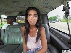 Noire, Sucer une bite, Brunette brune, Tir de sperme, En levrette, Interracial, Fille latino, Chevaucher