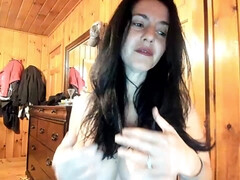 Enthousiasteling, Grote kont, Grote lul, Grote mammen, Bruinharig, Sperma shot, Hardcore, Kousen