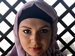 18 jaar, Grote kont, Pijpbeurt, Geld, Natuurlijke tieten, Buiten, Tiener, Tieten likken