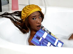 Bad, Blasen, Handjob, Interrassisch, Lecken, Muschi, Tätowierung, Titten