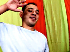 18 jahre, Blondine, Blasen, Braunhaarige, Viele männer bespritzen eine frau, Spermaladung, Rasiert, Jungendliche (18+)