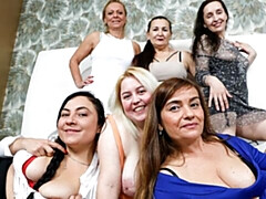 Grosser arsch, Fingern, Küssen, Lecken, Lingerie, Reif, Rasiert, Entkleiden