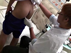 Amateur, Couple, Tir de sperme, Médecin, Homosexuelle, Branlette thaïlandaise, Masturbation, Uniforme