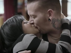 Morena, Sexo duro, Lamidas, Tetas naturales, Coño, Adolescente