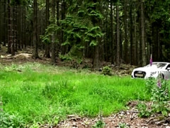 Grosser arsch, Grosse titten, Blasen, Spermaladung, Kehlenfick, Im freien, Muschi, Nass