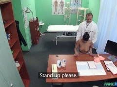 Amateur, Gros seins, Sucer une bite, Médecin, Léchez, Bureau, Uniforme, Voyeur