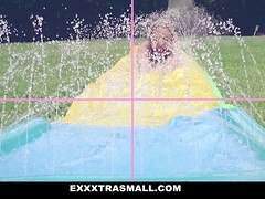 18 jaar, Sperma shot, Hardcore, Klein, Biljart, Russisch, Mager, Tieten likken