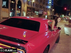 Grosser schwanz, Verrückt, Schwanz, Gesichtssitzen, Frau frau mann, Interrassisch, Lecken, Weibliche ejakulation