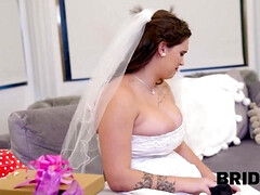 Gorda, Mamada, Morena, Pareja, Fetiche, Pajear, Tetas naturales, Tatuaje