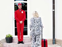 Tussi, Schönheit, Grosse titten, Handjob, Hardcore, Lecken, Milf, Titten