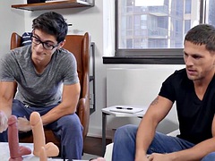 Анальный секс, Минет, Дилдо, Секс без цензуры, Мускулы, Порнозвезда, Сосущие, Игрушки