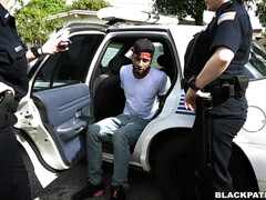 Большие сиськи, Одетые девушки голые парни, Фетиш, Группа, Секс без цензуры, Межрасовый секс, Полиция, Сиськи