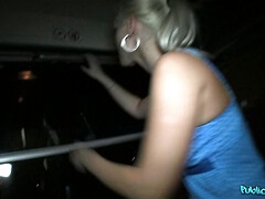 Nana, Salle de bains, Blonde, Sucer une bite, Faciale, De plein air, Pov, Public