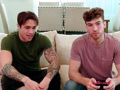 フェラチオ, 茶髪の, イマラチオ, ゲイ, シゴき, 筋肉, 馬乗り, フェラする