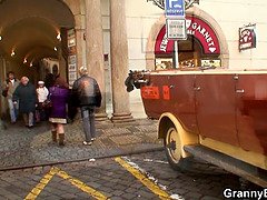 ぽっちゃり, デカ尻, フェラチオ, イマラチオ, お婆さん, 熟年, 赤毛, ストッキング