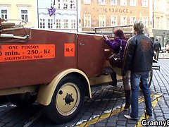Grosser schwanz, Tschechisch, Schwanz, Oma, Hardcore, Hd, Muschi, Reiten