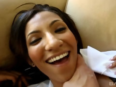 Braunhaarige, Spermaladung, Aufs gesicht abspritzen, Latina, Lingerie, Pov