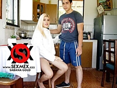 Gros cul, Grosse bite, Gros seins, Blonde, Sucer une bite, En levrette, Mère que j'aimerais baiser, De plein air