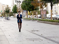 露出狂, 下着, 淫乱熟女, 公共, スカート, スカートのぞき