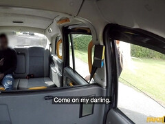 Mamada, Coche, Polla, Europeo, Corridas faciales, Al aire libre, Cabello corto, Falda