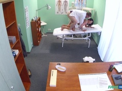 Leie, Blasen, Paar, Fingern, Handjob, Büro, Muschi, Uniform