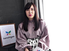 アジア人, 美人, デカチン, ぽちゃ, イく瞬間, 面白, 剃毛, ヤリマン