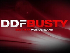 Anal, Gros cul, Gros seins, Sucer une bite, Plantureuse, En levrette, Orgie, Nénés