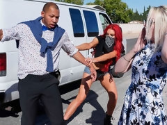 Grosser arsch, Grosse titten, Bisexuell, Blasen, Handjob, Küssen, Lecken, Muschi