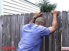 Минет, Милф, Мамочка, На природе, Бассейн