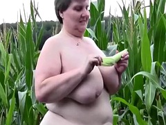 Wohlbeleibte schöne frauen, Pummelig, Europäisch, Reif, Im freien