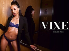 Noire, En levrette, Noir ébène, Poilue, Interracial, Lingerie, Maigrichonne, Adolescente