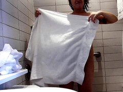 Kont naar mond, Grote kont, Bruinharig, Lul, Hd, Logement, Douche, Toilet