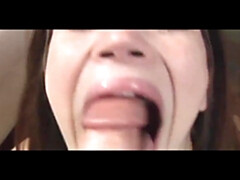 Grosser schwanz, Braunhaarige, Spermaladung, Aufs gesicht abspritzen, Würgen, Masturbation, Pov, Realität