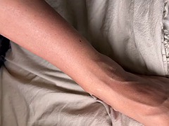 Lamer culo, Linda, Penetracion con dedos, Madres para coger