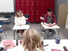 Brunette brune, Tir de sperme, Gorge profonde, Mère que j'aimerais baiser, Chatte, Réalité, Rugueux, Plan cul à trois