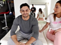 Amateur, Grosse bite, Sucer une bite, Collège université, Italienne, Muscle, Petite femme, Nénés