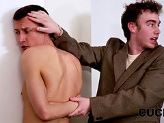 Bedriegen, Man die toekijkt, Man, Latijnse vrouw, Kut duiken, Geschoren, Tatoeage, Vrouw