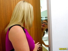 アメリカ人, フェラチオ, 茶髪の, 中出し, イく瞬間, チン, なめる, オマンコ