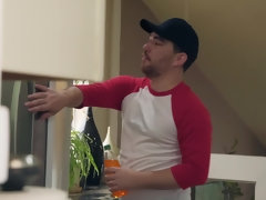 Gros seins, Sucer une bite, En levrette, Faciale, Mère que j'aimerais baiser, Maman, De plein air, Chevaucher