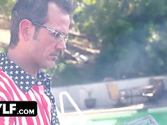 Grosser schwanz, Grosse titten, Blasen, Geile alte tussi, Spermaladung, Lecken, Milf, Muschi