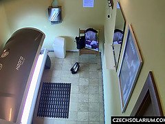 Черные, Брюнетки, Пальцем, На публике, Киски, Бритые, Сиськи, Подглядывание