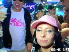 Sucer une bite, Groupe, Hd, Interracial, Orgie, Public, Adolescente, Nénés