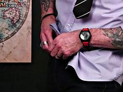 Leie, Britisch, Hochschule, Süss, Europäisch, Weibliche domination, Verführt, Tätowierung