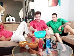 フェラチオ, チン, バック, フェティッシュ, 異人種間, 筋肉, 三人, トレイン