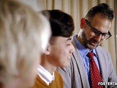 Nana, Gros seins, Blonde, Sucer une bite, Brunette brune, Maman, Adolescente, Nénés