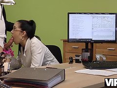 Кастинг, Минет, Брюнетки, Парочка, Чешки, Хд, От первого лица, На публике