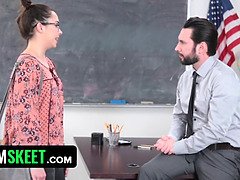 Americano, Garganta profunda, Gafas, Pajear, Hd, Lamidas, Gritar, Adolescente