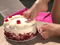 Asiatique, Nana, Noire, Sucer une bite, Pieds, Talons, Interracial, Lingerie