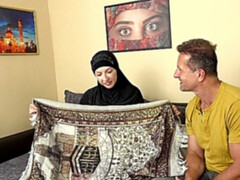 Arabe, Sucer une bite, En levrette, Robe, Branlette thaïlandaise, Mère que j'aimerais baiser, Rasée